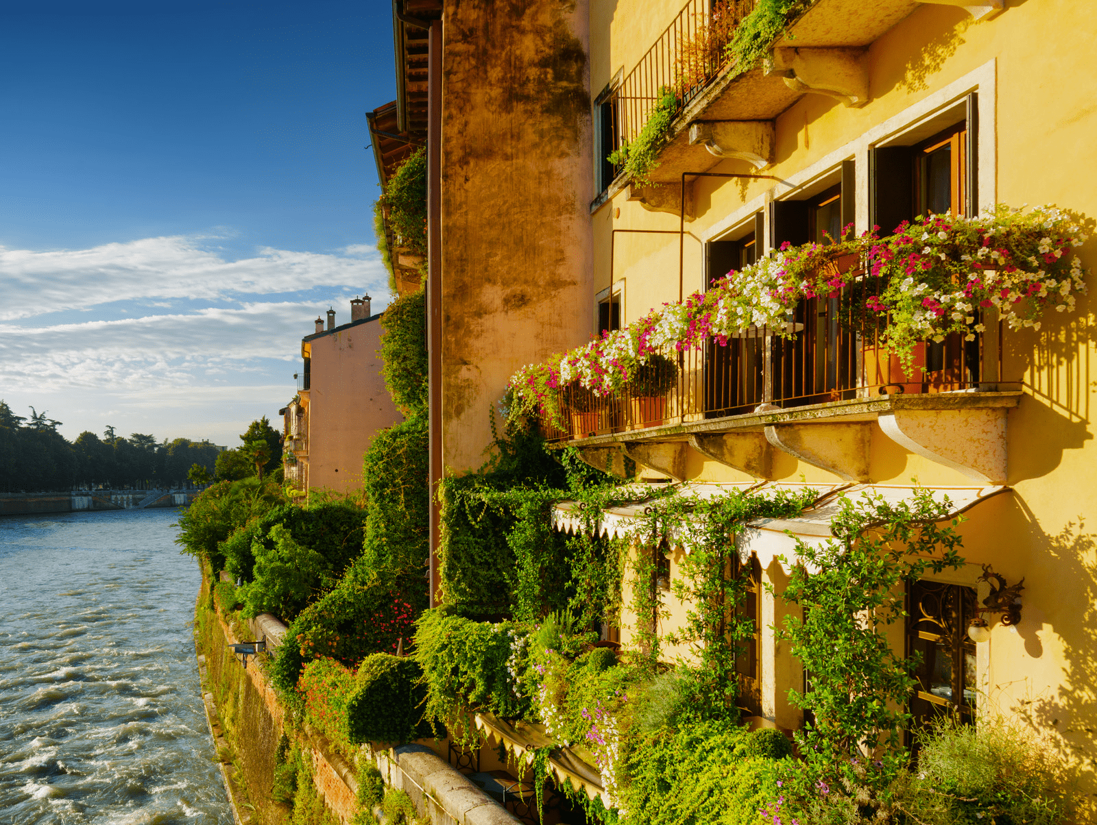 Begrüßen Sie die schöne Jahreszeit im Hotel Colomba d’Oro!